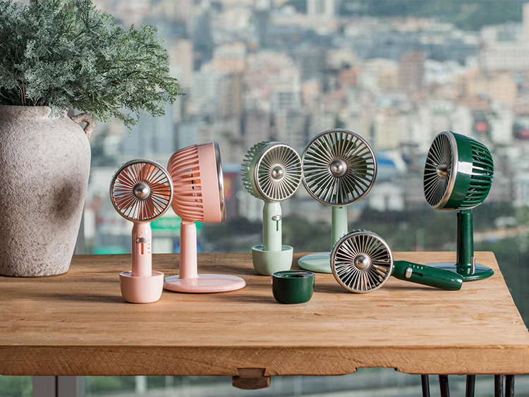 手持小風(fēng)扇usb充電迷你風(fēng)扇批發(fā)