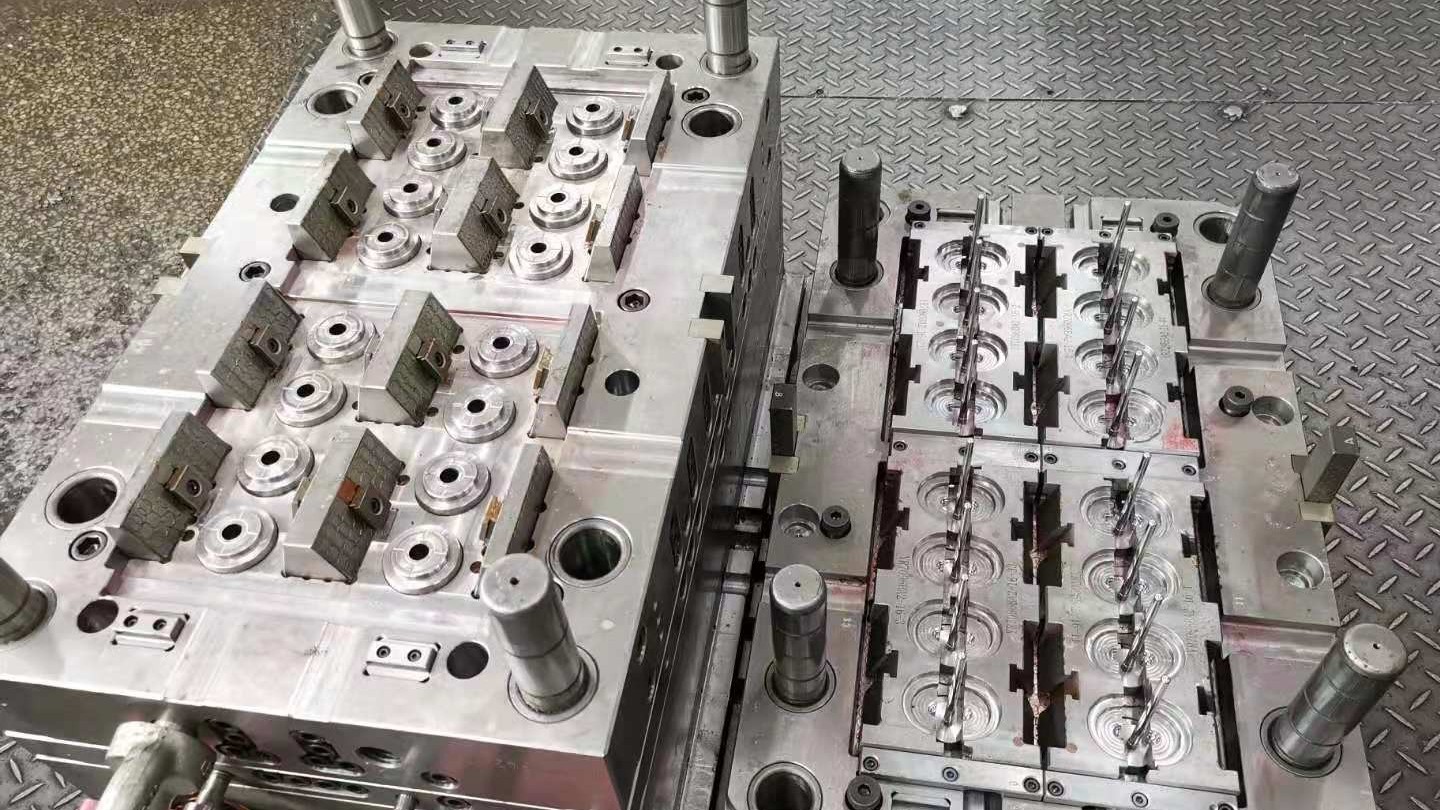 注塑模具價(jià)格大約多少？【行業(yè)普及】