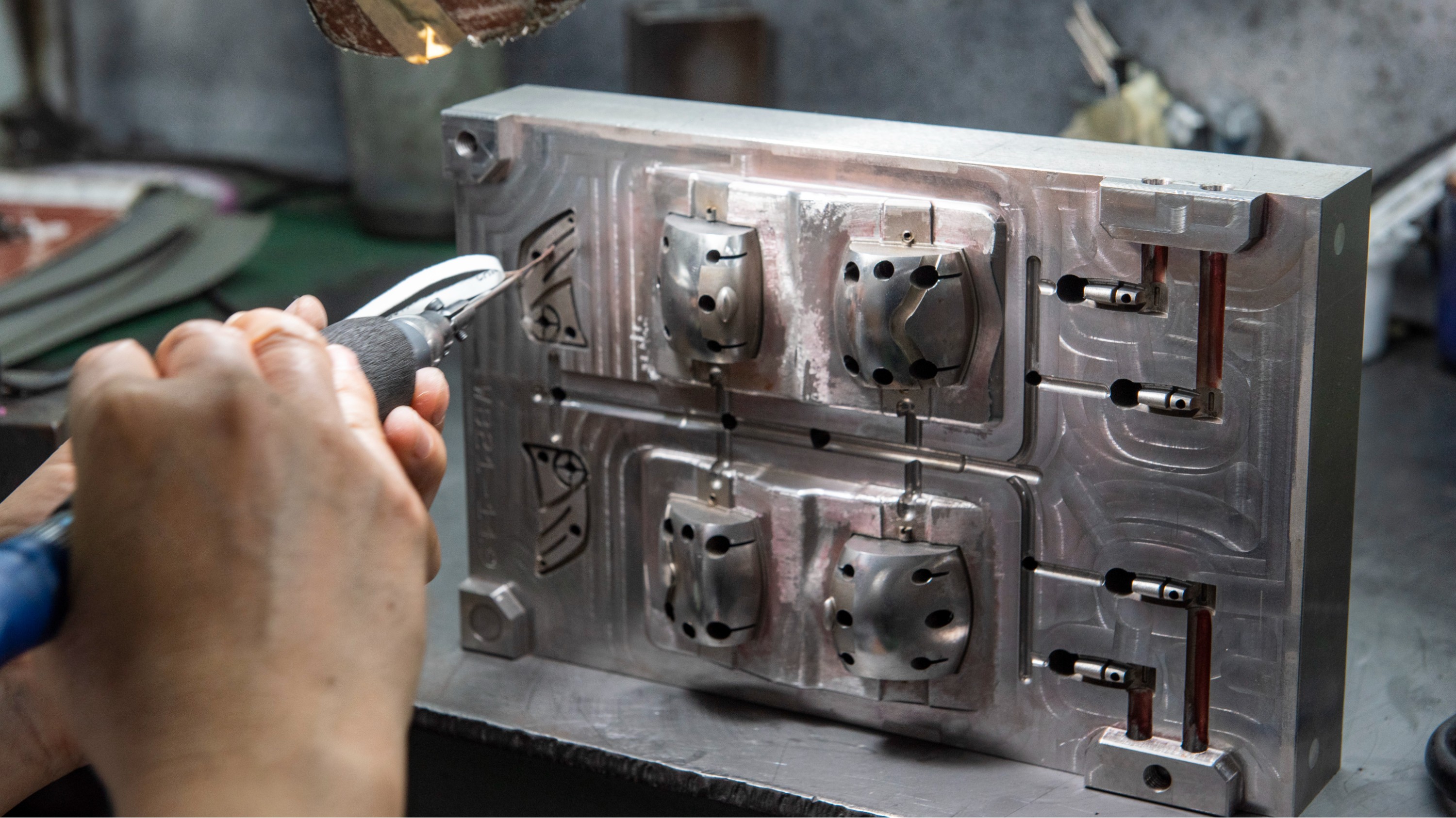 注塑模具開模一般是用什么模具鋼比較好？